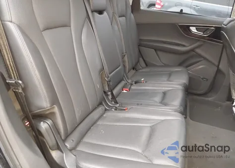 2018 Audi Q7 3.0T Premium z USA, uszkodzony, nr VIN WA1VAAF79JD054995